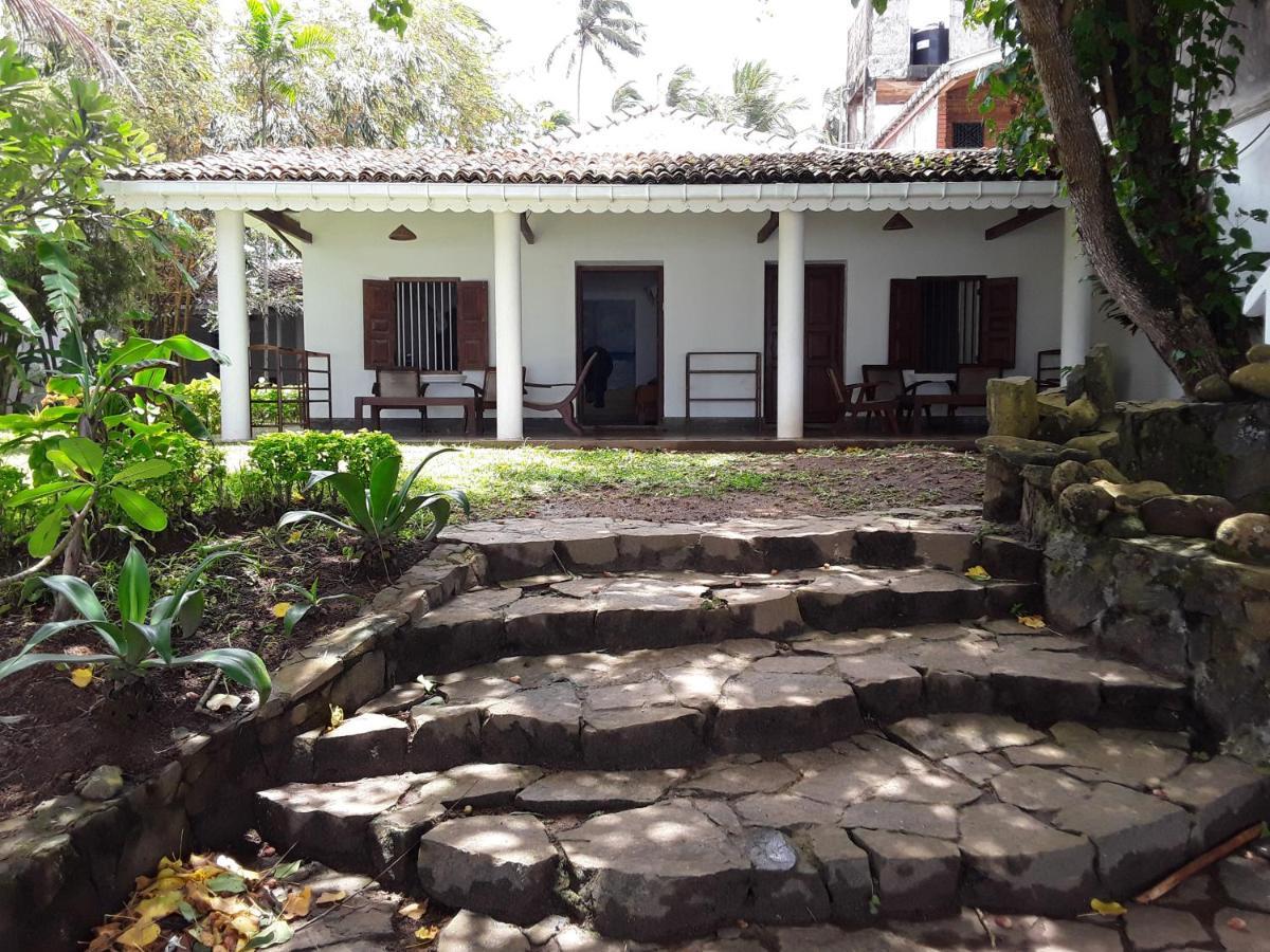 Palm Villa Mirissa Hotel&Spa Exterior photo