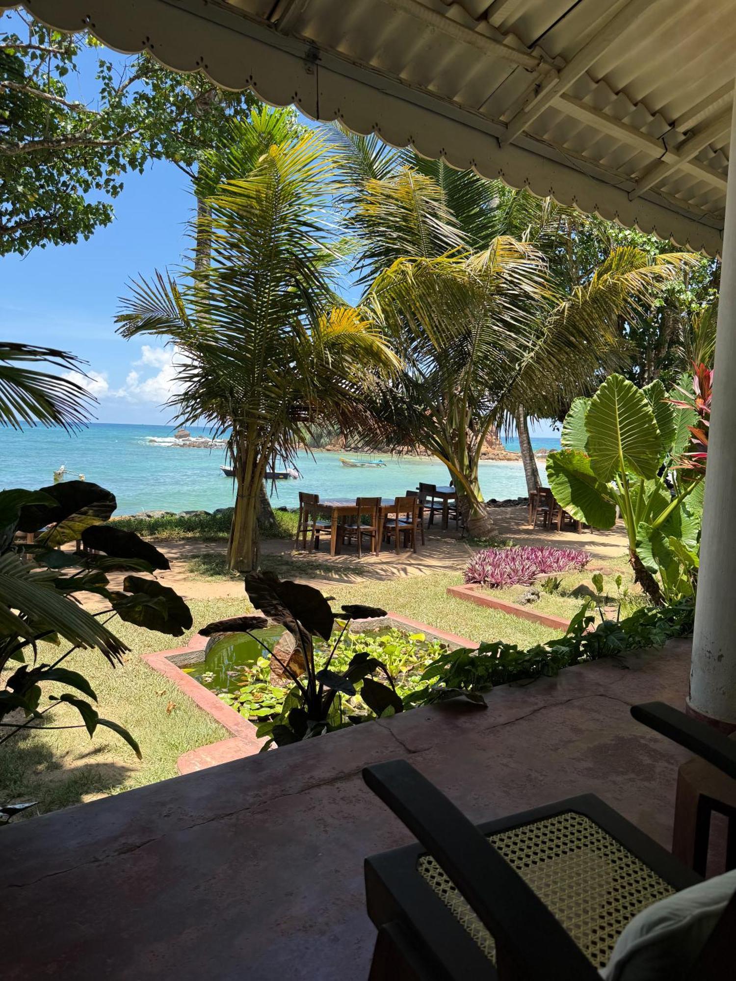 Palm Villa Mirissa Hotel&Spa Exterior photo